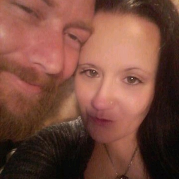 Meet your Posher, Kim - Picture 2 of 7